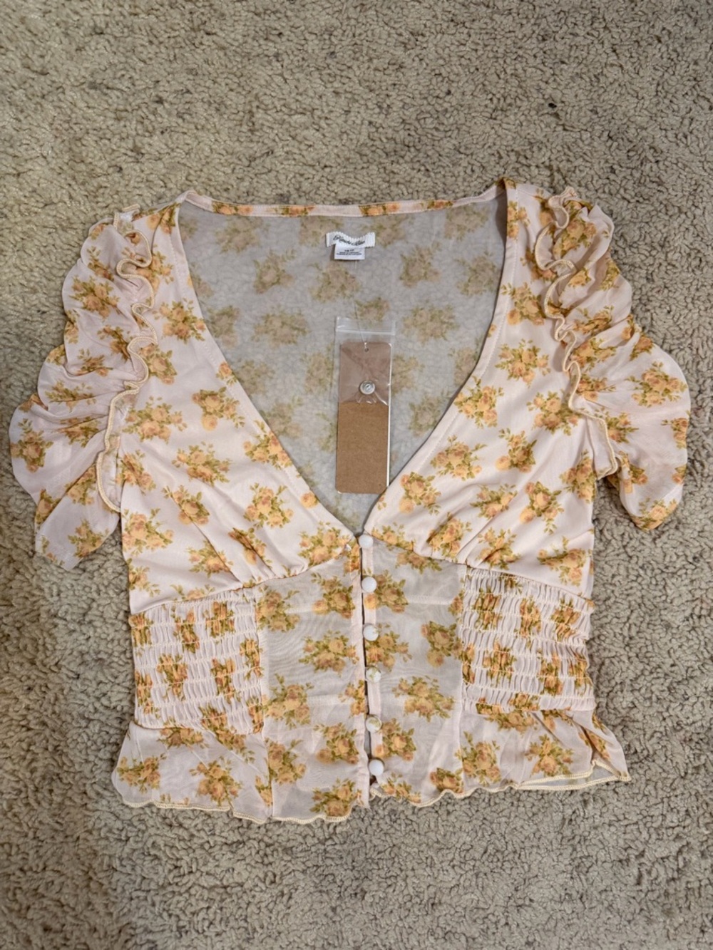 Urban Outfitters Kimchi Blue Hollie Puff Sleeve Ruffled Blouse in Yellow Size XS